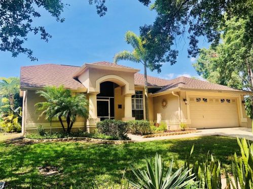 900 Westwinds Blvd, Tarpon Springs, FL 34689-1809