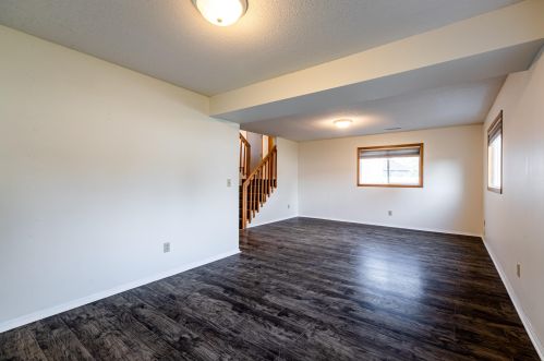 904 Winchester Ln, Holmen WI  54636-8713 exterior