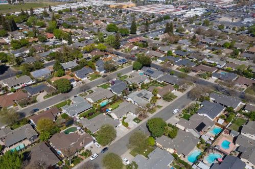 613 Mayflower St, Modesto CA  95356-1411 exterior