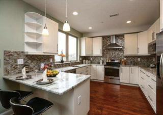 4070 Manayunk Ave, Philadelphia PA  19128-5104 exterior