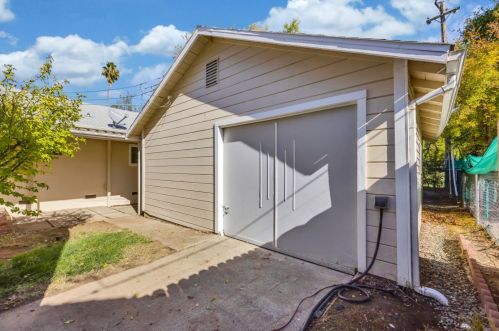 5324 Rockwell Rd, North Highlands, CA 95660-4942