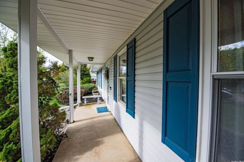 36 Woodland Rd, Miller Place, NY 11764-1943