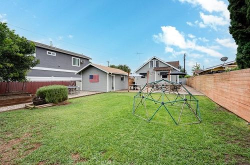 321 Madrona Ave, Brea CA  92821-5340 exterior