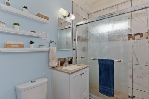 3089 Greyling Dr, San Diego CA 92123-2939 exterior