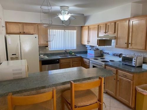 10440 Manassas Cir, Orlando, FL 32821-8607