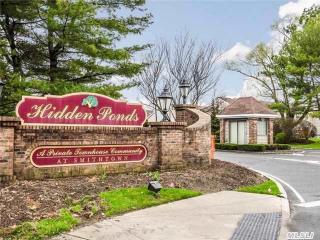221 Hidden Ponds Cir, Smithtown, NY 11787-5236