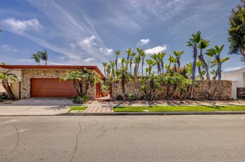 1118 Santiago Dr, Newport Beach, CA 92660-5730