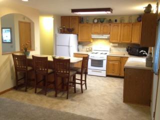 112 Mayfair St, Antigo, WI 54409-1045