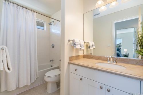 91-1339 Kaileolea Dr, Ewa Beach HI  96706-5033 exterior