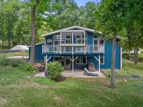 21325 Cologne Rd, Waukesha, WI 53186-2310
