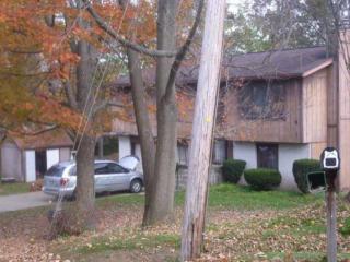 2797 Lynne Rd, Akron, OH 44312-5538