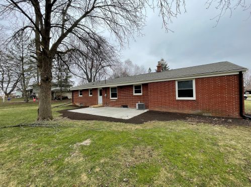 17011 Salentine Dr, Waukesha WI  53151-7348 exterior