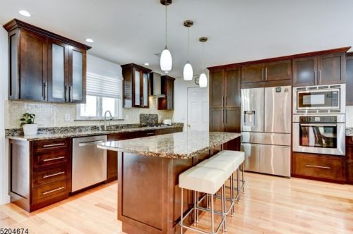 15 5th Ave, Manville NJ  08835-1321 exterior