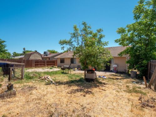 213 Quadra Ave, Rio Linda CA  95673-3338 exterior