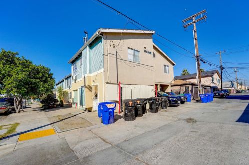 3104 Meade Ave, San Diego CA 92116-3817 exterior