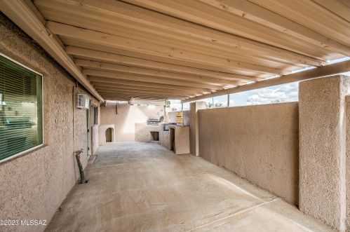 302 Oregon St, Tucson AZ  85706-3250 exterior