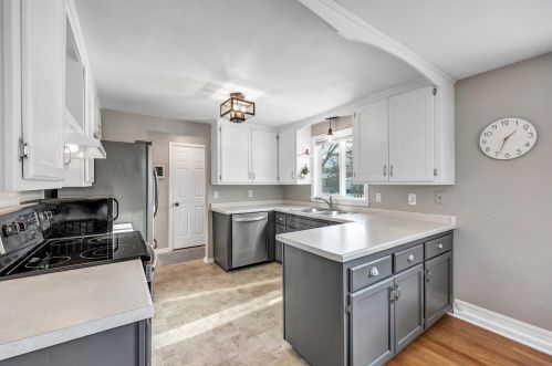 1071 Liberty St, Green Bay WI  54304-3854 exterior