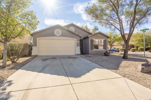 185 Hayden Park Rd, San Tan Valley, AZ 85143-6079