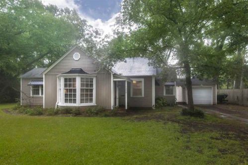 1238 Oak Dr, Kilgore, TX 75662-3353