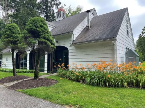 43 Prospect St, Litchfield CT  06759-2541 exterior