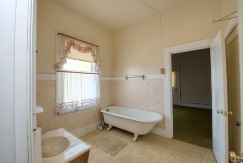 27642 Fig Ln, Newman CA  95360-1145 exterior