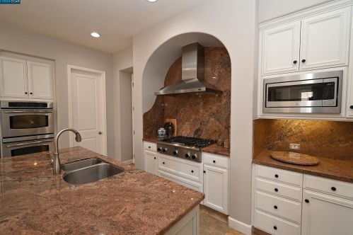 2233 Creekview Pl, Danville, CA 94506-4703