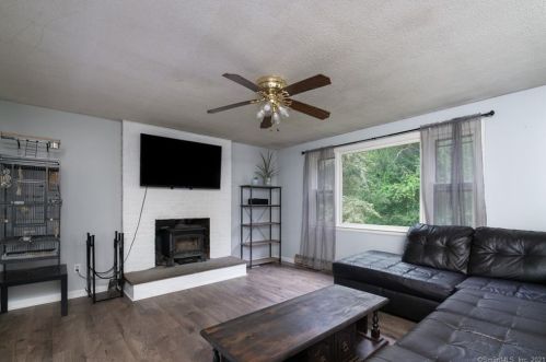 270 Main St, Terryville CT  06786-5903 exterior