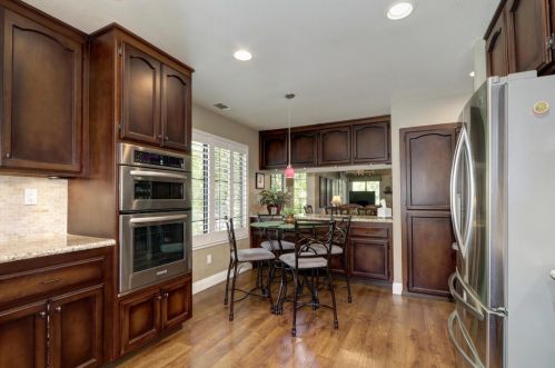 111 Pheasant Ln, Folsom CA exterior