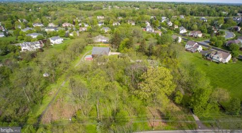 1704 Dreshertown Rd, Dresher PA  19025-1303 exterior