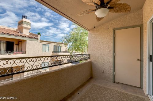 2935 68th St, Scottsdale AZ 85251-6866 exterior