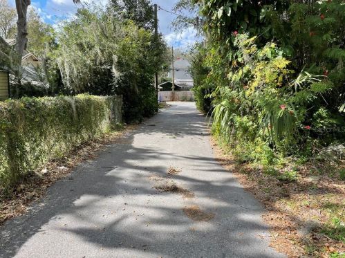 523 Frank Lloyd Wright Way, Lakeland FL  33803-1134 exterior