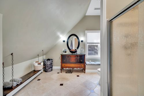 534 Foxon Rd, North Branford CT  06471-1139 exterior