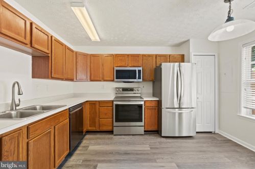 9724 Midland Way, Fredericksburg VA  22408-7753 exterior
