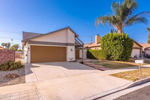 2169 Marvel Ave, Simi Valley CA  93065-2211 exterior