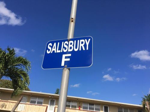 129 Salisbury F, West Palm Beach FL  33417-1958 exterior
