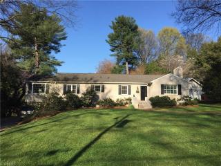 718 Sylvan Rd, Winston Salem, NC 27104-2124