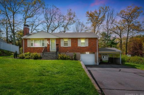 20 Yarde Dr, Bristol, CT 06010-7830