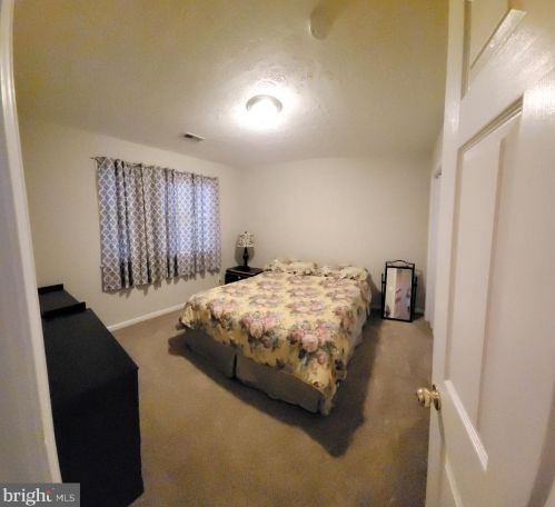 1502 Meadow Dr, Fredericksburg VA  22405-8707 exterior