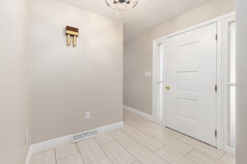 174 Ridge Rd, Somerset, PA 15501-1635