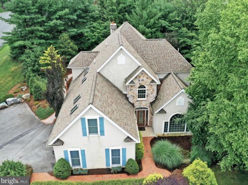 205 Hillview Cir, Dauberville, PA 19533-9287