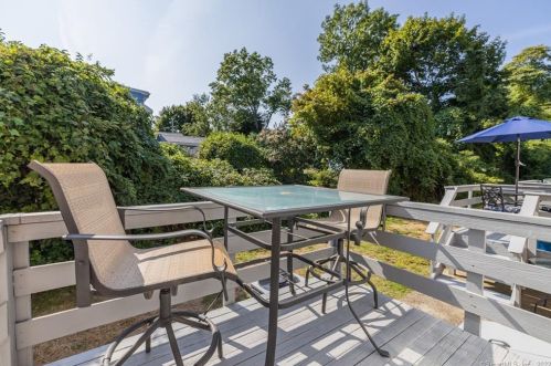 133 Seemans Ln, Milford CT  06460-4373 exterior