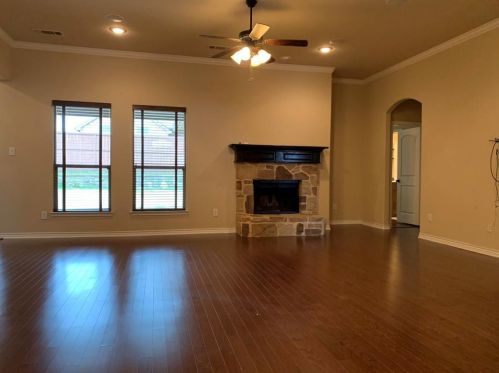 14613 Riverside Dr, Oak Point, TX 75068-2760