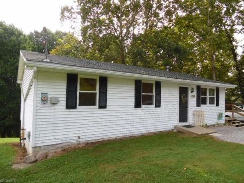 1185 Browns Rd, Marietta, OH 45750-9074