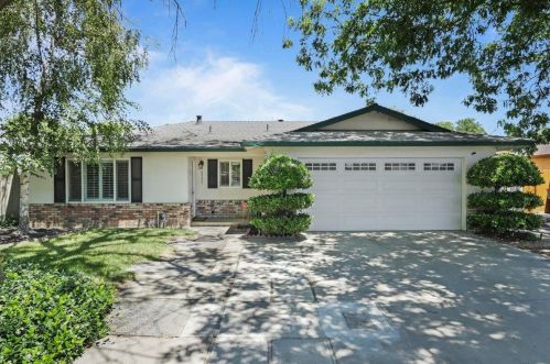 2321 Southridge Dr, Modesto CA  95350-0119 exterior