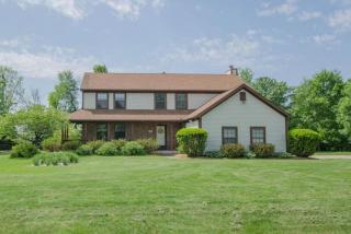 15 Bending Oak Dr, Granville, OH 43023-9680
