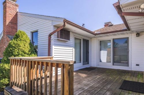 155 Greenbriar Rd, Meriden CT 06450-6810 exterior