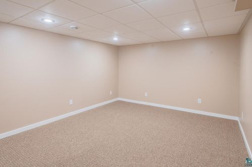 526 Lake St, Chisholm MN  55719-1334 exterior