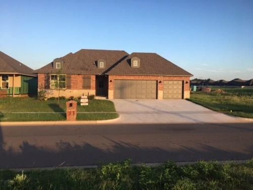 4217 St Augustine, Mustang, OK 73064