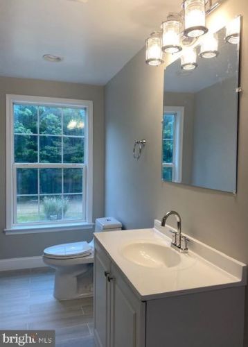 1414 Flat Iron Rd, Montross VA  22520-2205 exterior