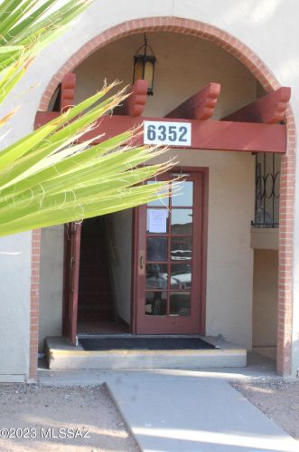 6352 Barcelona Ln, Tucson, AZ 85704-5422
